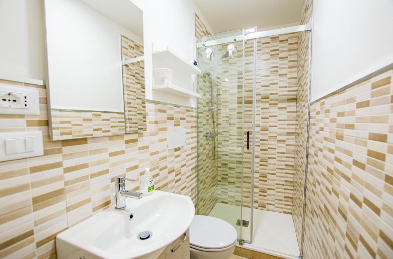 Casa Vacanze Al Teatro Триест Экстерьер фото