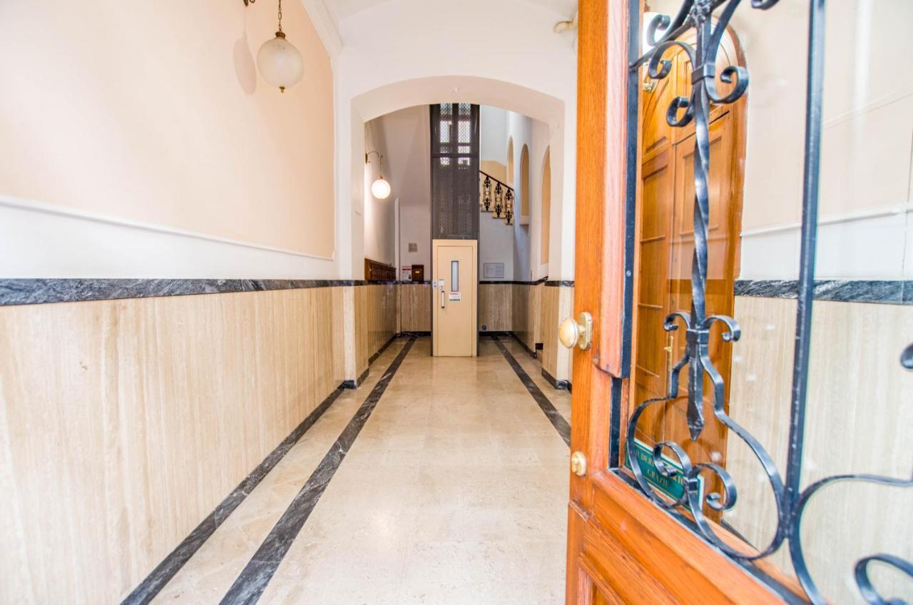 Casa Vacanze Al Teatro Триест Экстерьер фото